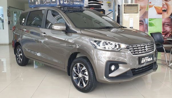 Promo Mobil Akhir Tahun: Beli Ertiga dapat Suzuki GSX-R150, Mau?