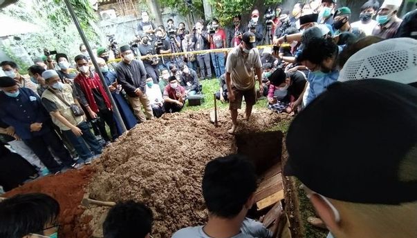 Yusuf Mansur Ungkap Alasan Syekh Ali Jaber Dimakamkan di Pesantren Tahfidz Da'arul Quran