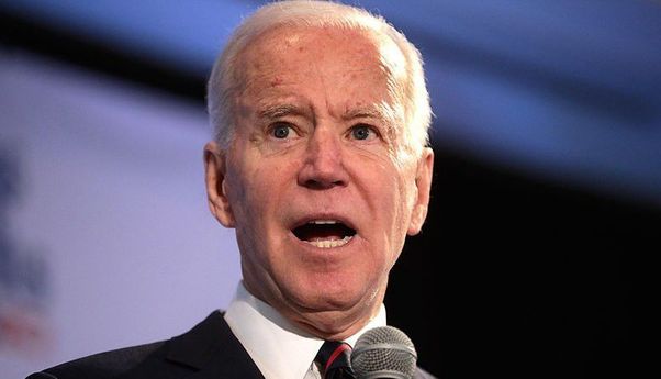 Kelayakan Joe Biden sebagai Presiden AS Dipertanyakan usai Insiden Jatuh di Panggung