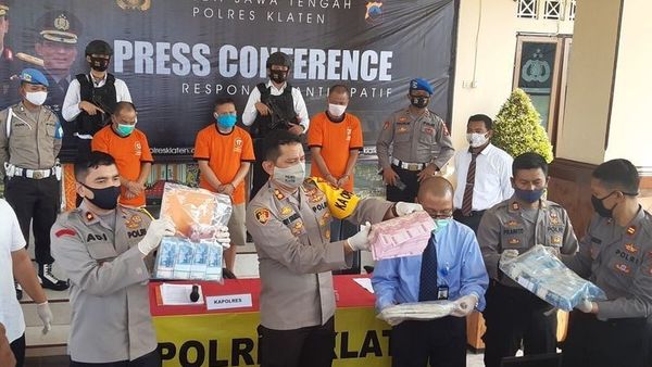 Berita Kriminal Jateng: Polisi Ringkus 3 Pengedar Uang Palsu di Klaten Senilai Rp 465,7 Juta