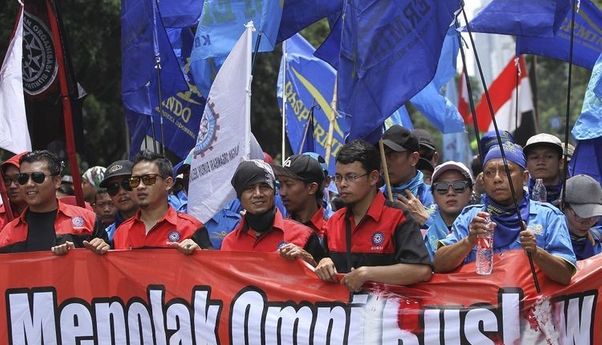 Berita Terbaru: Tolak UU Cipta Kerja, Buruh Ancam Mogok Nasional Dua Pekan