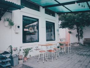 Café di Sekitar Zest Hotel Jogja yang Nyaman untuk Wisatawan