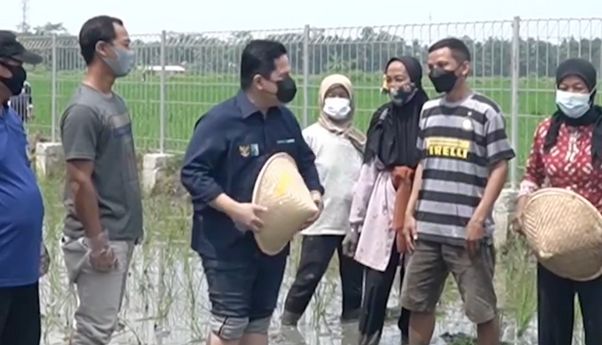 Girangnya Erick Thohir Ketemu Interisti di Tengah Sawah di Kebumen