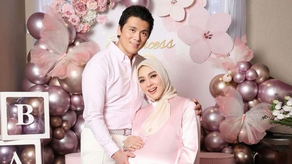 Bahagianya, Syahrini Melahirkan Anak Pertama Bertepatan dengan Hari Ulang Tahunnya