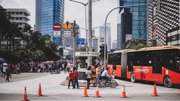 Bolak-balik Permintaan Testing dan Tracing yang Selalu Turun Naik