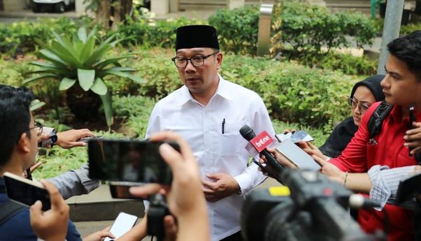 Ridwan Kamil Janji Bakal Naikan Penghasilan Pengurus RT-RW di Jakarta