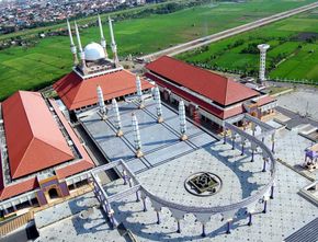 4 Masjid Destinasi Wisata Religi yang Wajib dikunjungi di Jawa Tengah
