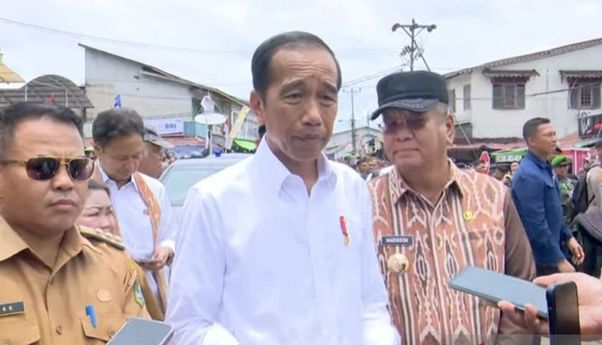 Atasi Banjir Demak, Jokowi Tutup Tanggul Jebol dan Geser Awan ke Arah Laut