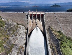 Aliran Air Penggerak Turbin PLTA Singkarak dan Misteri Terowongan di Danau Singkarak