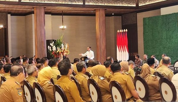 Cerita Jokowi Berkantor di Istana Peninggalan Belanda: Bau-bau Kolonial Selalu Saya Rasakan Setiap Hari