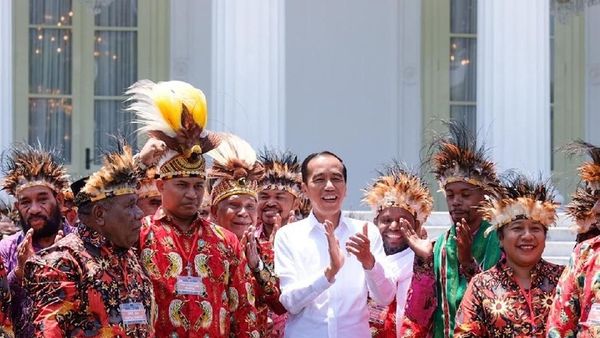 Inilah Janji Jokowi untuk Papua, dari Istana hingga Memaksa BUMN