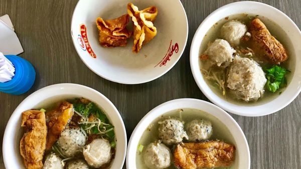 Inilah Rekomendasi Tempat Makan Bakso Enak di Surabaya Paling Terkenal