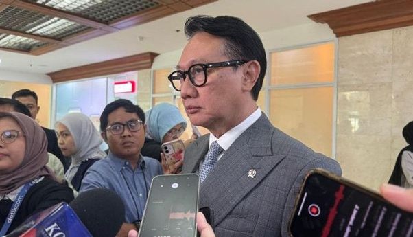 Wamenlu Tegaskan Tarif Impor AS 32 Persen Tak Terkait Keanggotaan BRICS