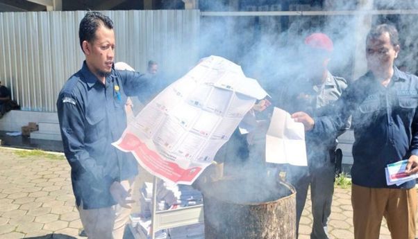 KPU Kulon Progo Musnahkan 7.224 Lembar Surat Suara Rusak, Terbanyak DPRD Provinsi