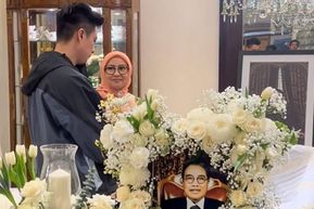Baim Wong Datangi Rumah Duka Hotma Sitompul, Sampaikan Belasungkawa