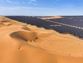 Wih! Proyek Tenaga Surya Sulap Gurun Kubuqi Jadi Sumber Energi Bersih?