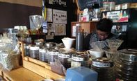 Strategi Coffee Shop di Yogyakarta Dalam Mengelola Persediaan Bahan Baku di Tengah Meningkatnya Tren "Nongkrong"
