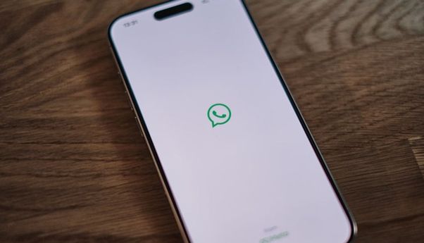 Ragam Pembaruan Terbaik WhatsApp di 2024, dari Editor Stiker hingga Chatbot Meta AI