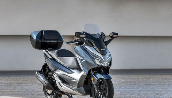 Inilah Beberapa Pilihan Motor Matic Besar yang Cocok untuk Touring