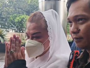 Mbak Ita dan Suami Akhirnya Penuhi Panggilan KPK: Mohon Doanya