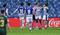 Menang 4-1 dari Huesca, Real Sociedad Melanggeng di Puncak Klasemen Liga Spanyol