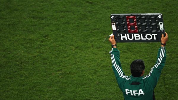 Jaga Kondisi Fisik Pesepakbola, FIFA Mewacanakan Pergantian 5 Pemain Dalam Satu Pertandingan