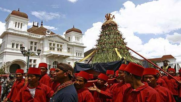Daftar Upacara Adat Yogyakarta dengan Berbagai Keunikannya