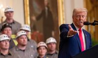 Perang Dagang Makin Memanas, Trump Naikkan Tarif Impor Barang China Jadi 125 Persen