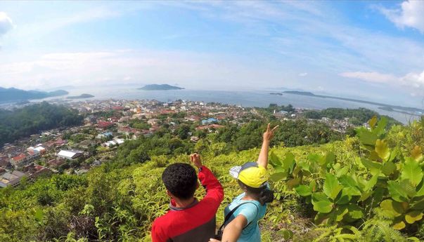 Pemandangan Keren Tor Simarbarimbing di Angin Nauli, Kota Sibolga