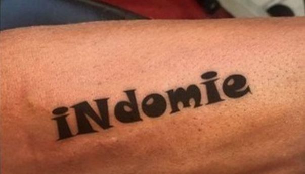 Pria Ini Ganti Tato Nama Mantan Pacarnya Setelah Putus Hubungan Jadi “Indomie”