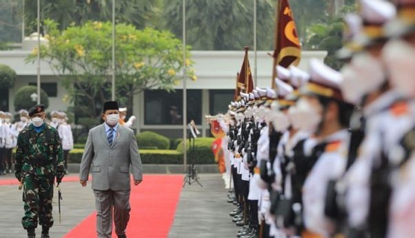 Prabowo Terbang ke Swiss Temui Dirjen WHO Tedros, Apa Saja yang Dibahas?