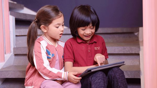 Kemampuan Mendidik Anak di Era Digital yang Sangat Global dan Bebas