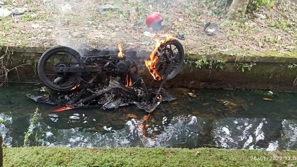Berita Kriminal: Beruntung, Tubuh Penjambret di Palembang Dilumuri Bensin dan Dibakar Massa tapi Masih Hidup