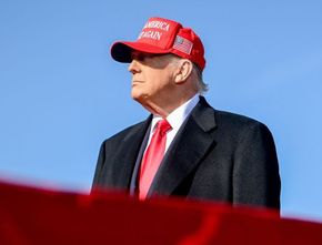 Trump Tegaskan Tak Akan Maju untuk Periode Ketiga, Patuhi Konstitusi AS