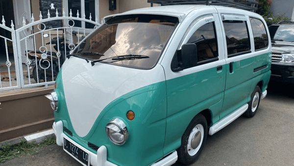 Menginspirasi! Pria Bandung Ini Sulap Daihatsu Espass Menjadi VW Kombi