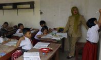 Guru Ikut Cemas Sistem Orba Kembali Gerogoti Dunia Pendidikan Lewat Pelajaran Wajib Pancasila