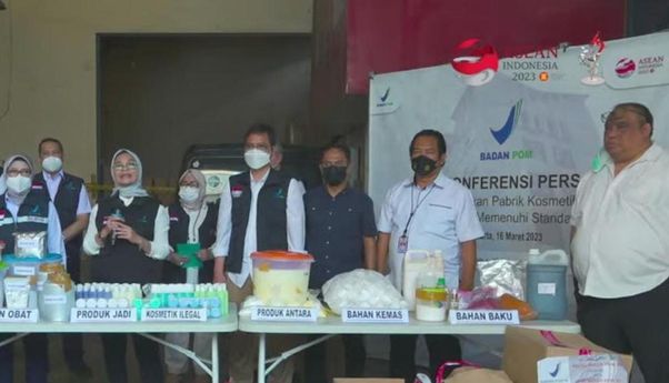 BPOM Gerebek Pabrik Kosmetik Ilegal di Jakut, Amankan Barang Bukti Rp7,7 Miliar
