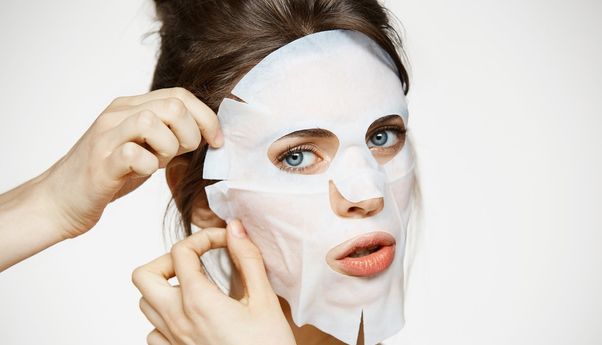 4 Merk Sheet Mask Terbaik untuk Bikin Wajah Kamu Jadi Glowing dan Bersih