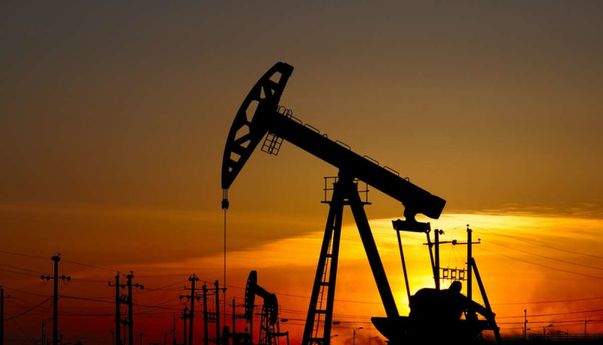 Persediaan Minyak Mentah AS Berkurang, Harga Minyak Global Tak Banyak Goyah