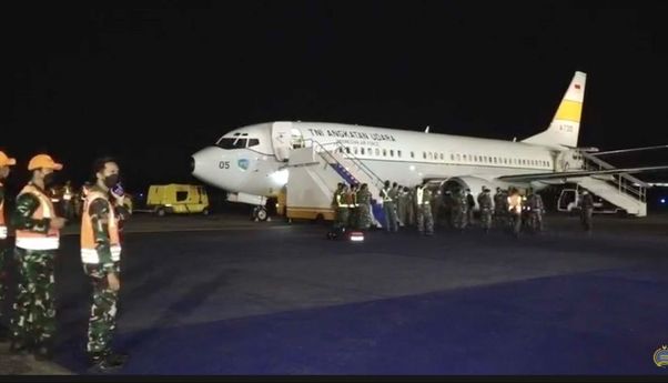 Tiba di Indonesia 26 WNI yang Dievakuasi dari Afghanistan Langsung Jalani Protokol COVID-19