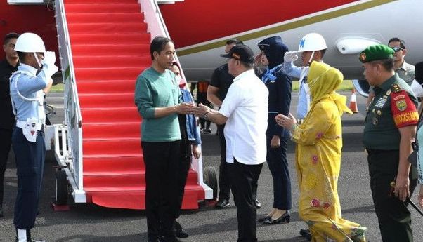 Respons Jokowi Soal Tembok Pembatas Stadion di Bengkulu Roboh akibat Helikopter Rombongan Presiden