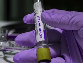 Ikuti Saran WHO, Indofarma Siapkan Deteksi Covid-19 Pengganti Rapid Tes