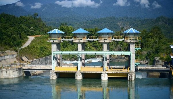 PLTA Kayan Hydro Energy Menuai Pujian Hashim Ketika Resmikan Pabrik Timah Batam
