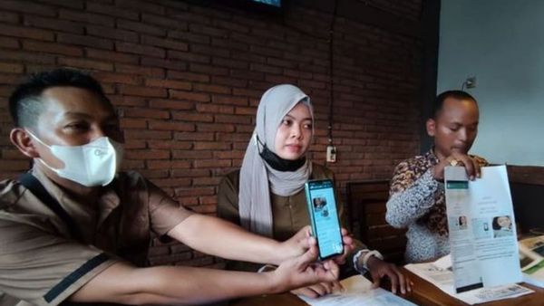 Perempuan Ini Diteror Jual Diri untuk Lunasi Utang 20 Pinjol Hingga Ratusan Juta Rupiah