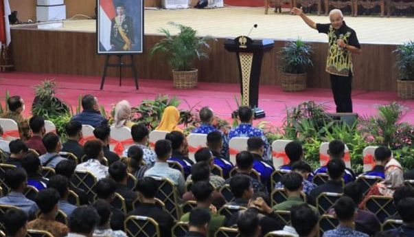 Ganjar Berharap Pekerja Migran Bisa Turut Bangun Daerah Asal Setelah Pulang ke Tanah Air
