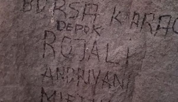 Viral Aksi Vandalisme Tulisan 'Depok' di Gua Hira, MUI: Yang Melakukan Itu Bertobatlah