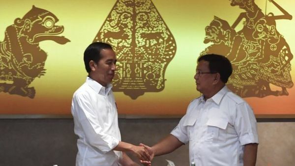 Jokowi-Prabowo Bertemu dalam Rangka Mengubur Konflik Cebong Vs Kampret, Ini Respon Pendukung Prabowo