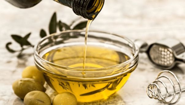 Selain Jadi Masker, Minyak Zaitun Juga Bisa Dijadikan Scrub, Gini Caranya