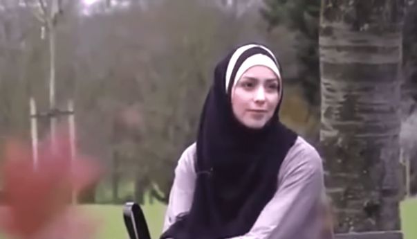 Kisah Bule yang Sangat Benci Islam Jadi Mualaf karena Lumpia