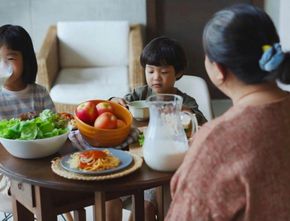 Ragam Manfaat Minum Susu Dukung Kesehatan Anak dan Orang Dewasa